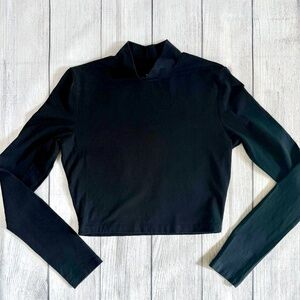 Aritzia TNA Mock Neck Cropped Tee Black Long Sleeve Size S